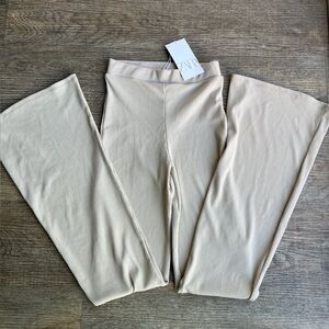 Brand New Zara pants Size S